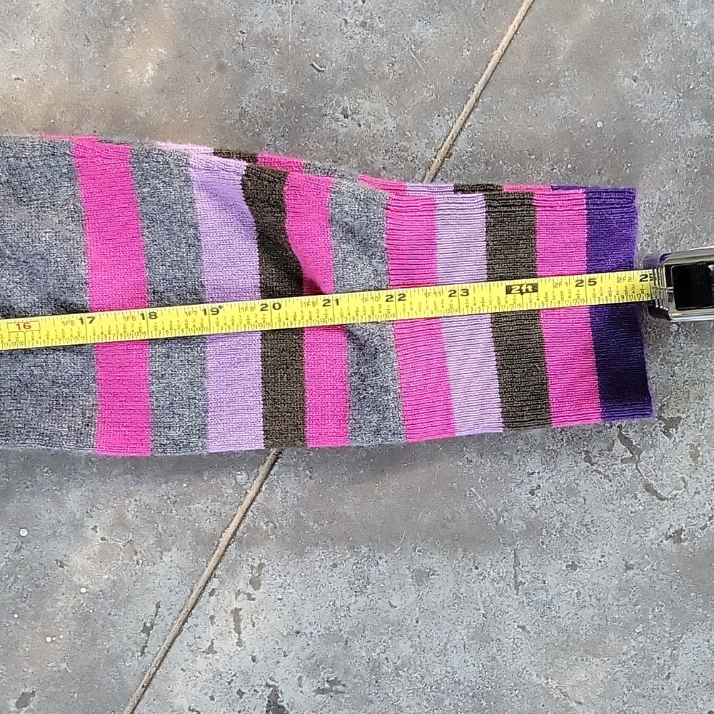 Carlisle Cashmere Sweater - Picture 8 of 8